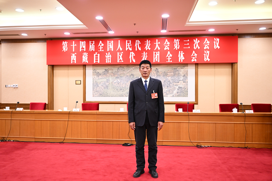 全國人大代表、國網(wǎng)拉薩供電公司城區(qū)供電服務(wù)中心帶電作業(yè)保電班副班長扎西尼瑪。次吉美朵攝