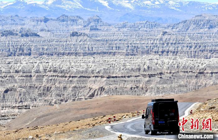 4月5日，西藏阿里札達(dá)土林。　李林 攝