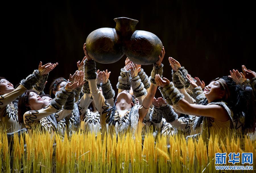 （西藏昌都解放70周年）（6）慶祝昌都解放70周年專場(chǎng)文藝晚會(huì)在昌都舉行