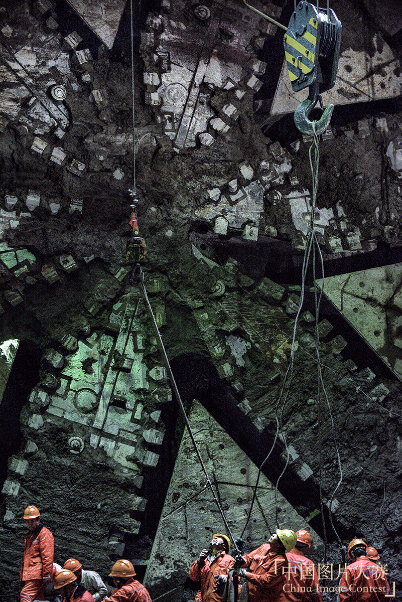 北橫建設(shè)先鋒